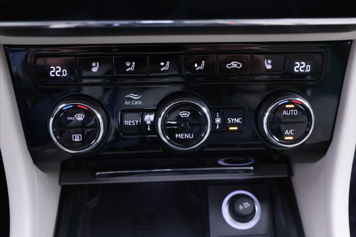 Škoda Superb 2,0 TDI DSG L&K LED  DPH CZ