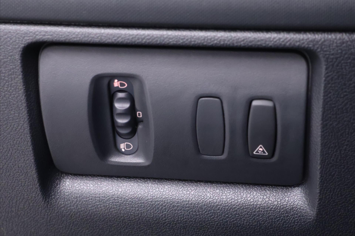 Renault Clio 1,2 i CZ 1.Majitel 9'250km