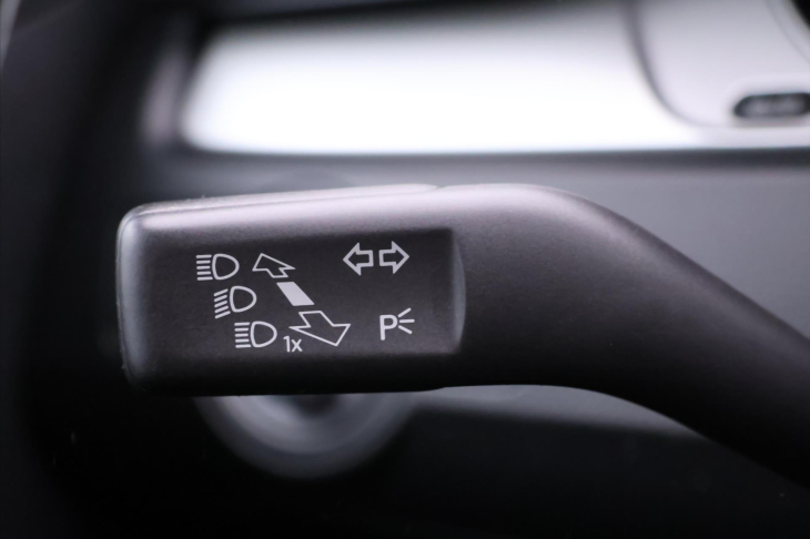 Volkswagen Passat 2,0 TDI 103kW Navi Serv.Kniha