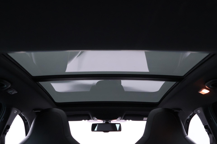 Škoda Octavia 2,0 TSI 169kW RS230 Xenon Kůže