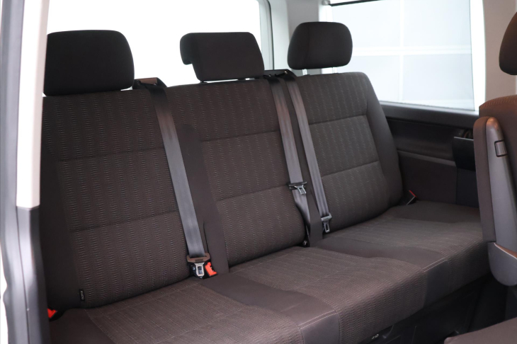 Volkswagen Multivan 2.0 TDI 150kW 7-Míst Tažné 1.Maj.