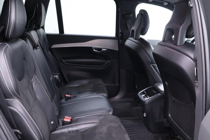 Volvo XC90 2,0 D5 Aut. AWD CZ R-Design