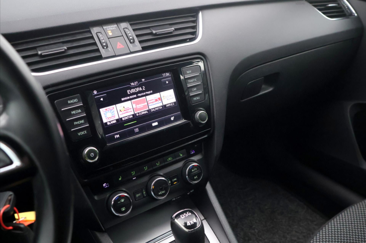 Škoda Octavia 2,0 TDI 135kW 4x4 DSG Ambition