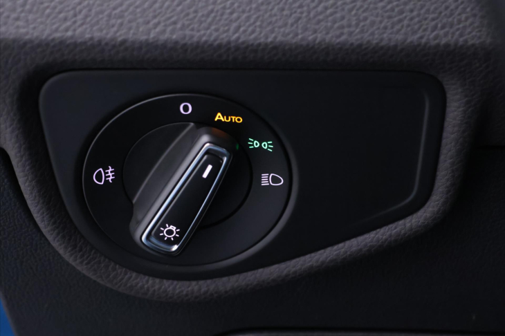 Volkswagen Touran 2,0 TDI 110kW CZ Maraton LED