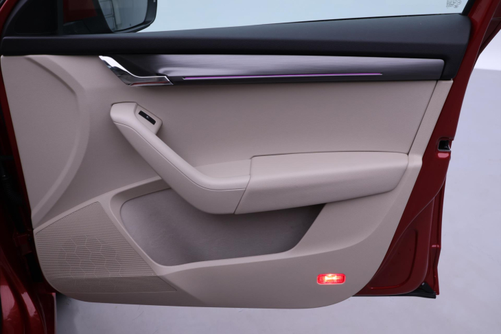 Škoda Octavia 2,0 TDI 110kW Style 1.Maj LED