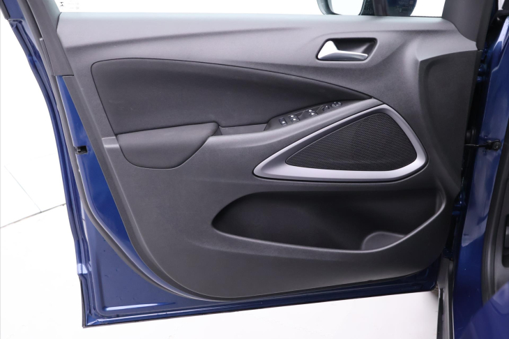 Opel Crossland X 1,2 T 81kW Aut.klima CZ