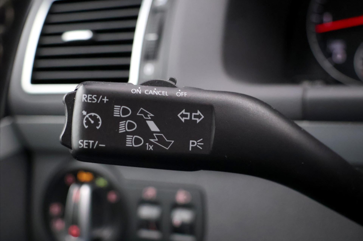 Volkswagen Touran 2,0 TDI 103kW DSG Match Panorama