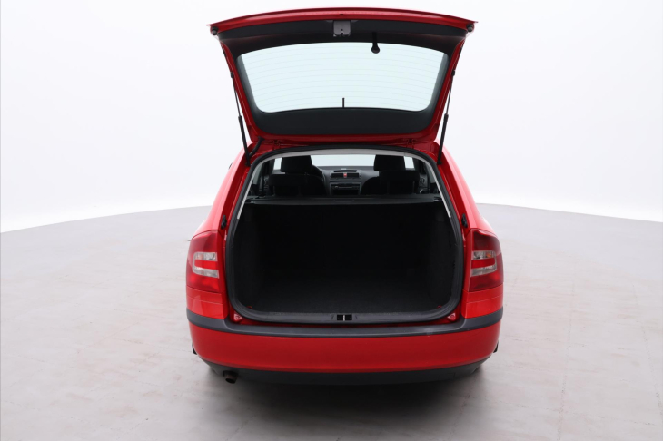 Škoda Octavia 1,6 i 75kW CZ 1.Maj Klima Tour