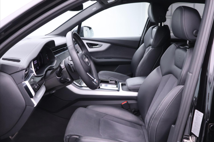 Audi Q7 3,0 50TDI 210kW S line CZ DPH