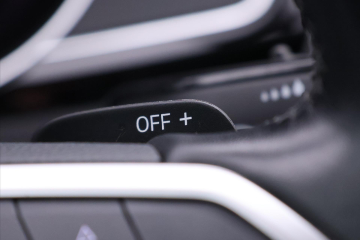 Volkswagen Passat 2,0 TDI 110kW DSG 1.Maj. DPH