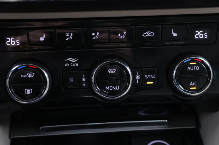 Škoda Superb 2,0 TSI 206kW DSG 4x4 CZ L&K