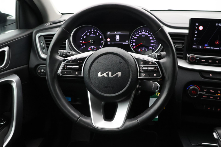 Kia Ceed 1,5 T-GDI 117kW DCT TOP DPH CZ