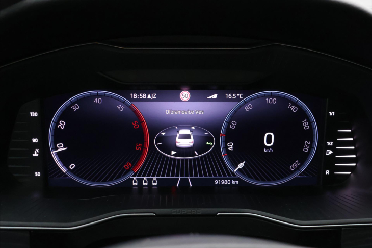 Škoda Superb 2,0 TDI Virtual Matrix Webasto