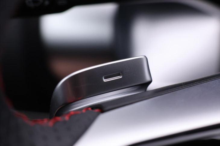 Mercedes-Benz GLB 2,0 200d 4MATIC AMG Premium+