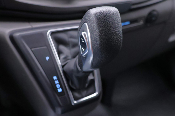 Ford Transit Custom 2,0 TDCi L2 Automat 9-Míst DPH