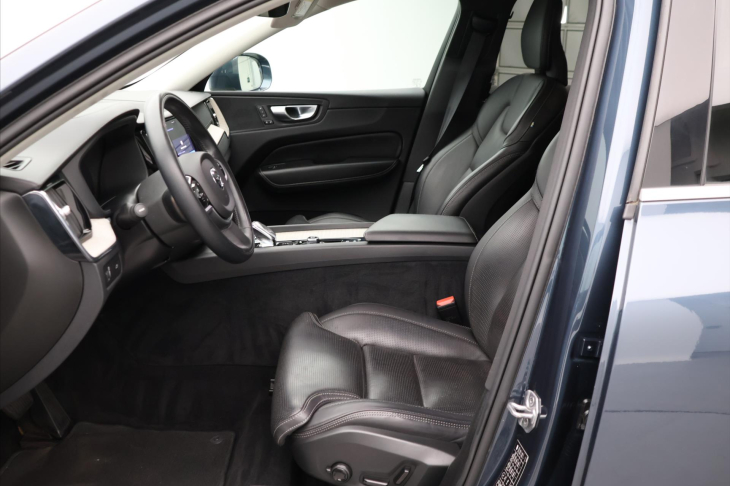 Volvo XC60 2,0 B4 AWD CZ Inscription DPH