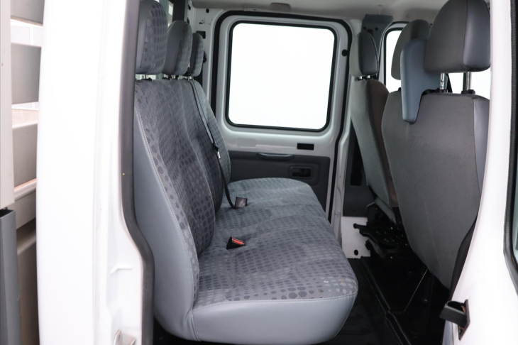 Ford Transit 2,2 TDCi 92kW 330L Base 7-Míst