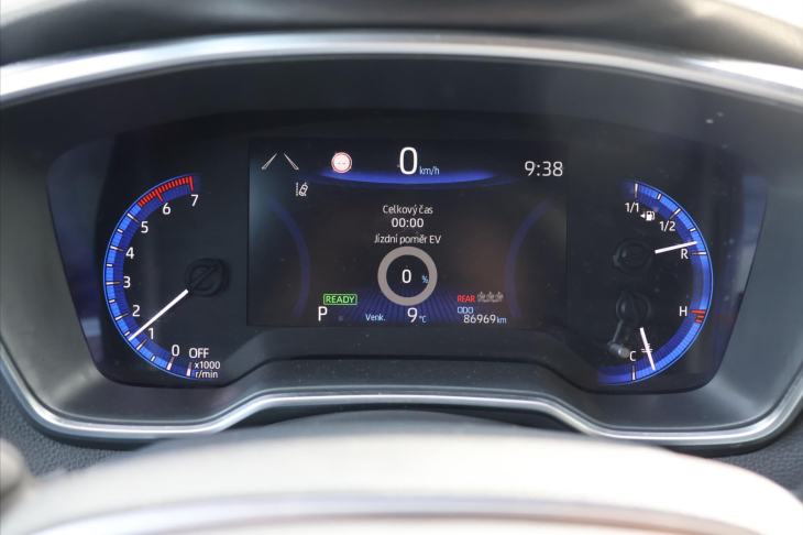 Toyota Corolla 1,8 Hybrid e-CVT 1.Maj DPH GR