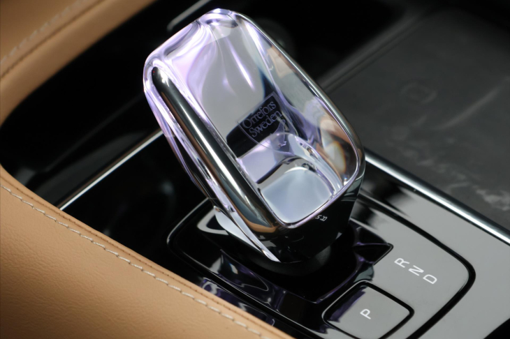 Volvo XC90 2,0 B5 173kW AWD Plus Bright CZ DPH