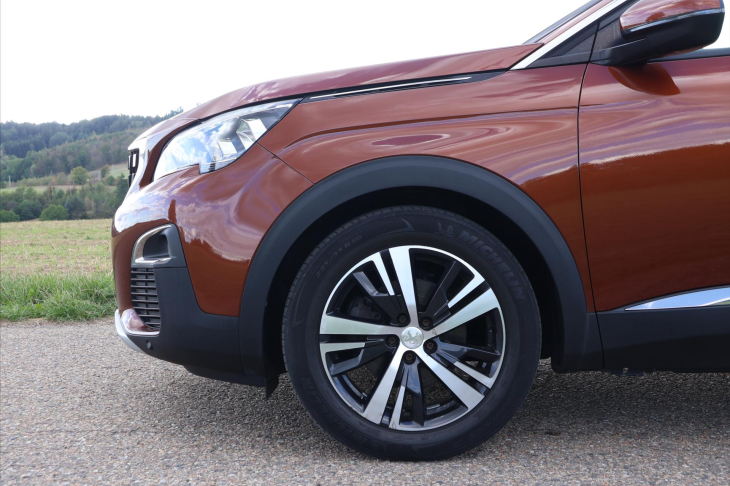 Peugeot 3008 1,5 HDi 96kW Allure CZ