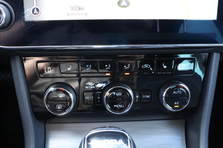 Škoda Superb 2,0 TDI 147kW 4x4 DSG Style+ CZ