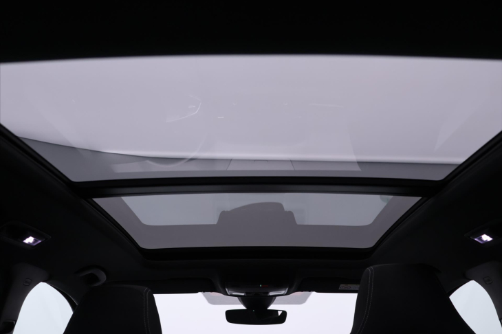 Škoda Karoq 2,0 TDI DSG Sportline 4x4 DPH