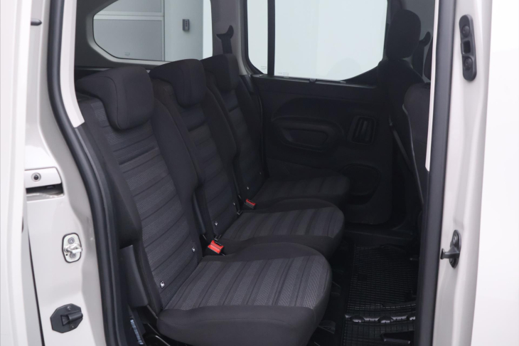 Opel Combo 1,2 Turbo 96 kW S/S AT8 Enjoy