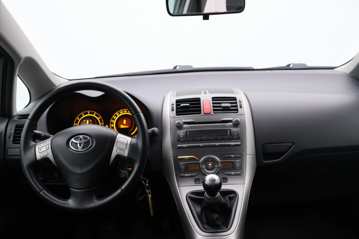 Toyota Auris 1,6 VVT-i 91kW Sol Aut.klima