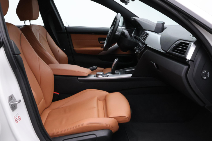 BMW Řada 4 3,0 440i 240 kW xDrive