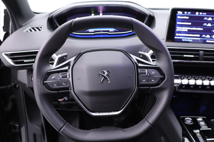 Peugeot 3008 1,2 PT 96kW Active Pack DPH CZ