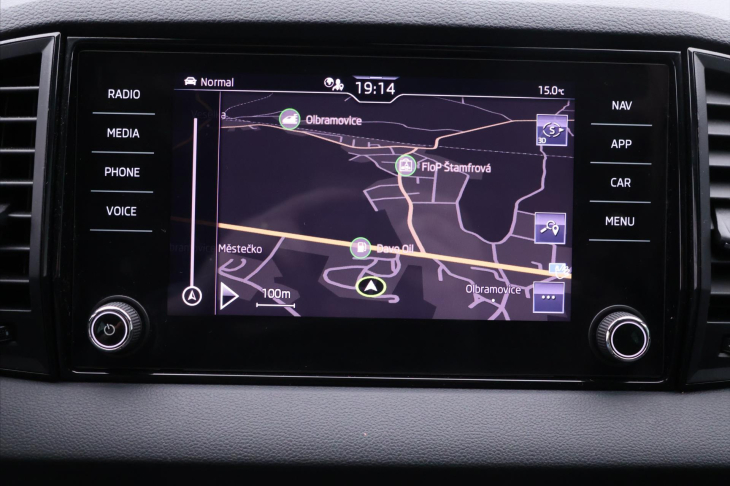 Škoda Karoq 1.5 TSI Sportline Virtual 1.Maj