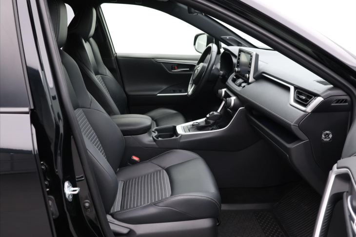 Toyota RAV4 2,5 Hybrid Black Edition 4WD e-CVT