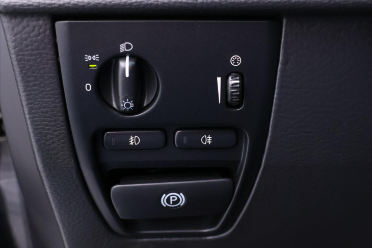 Volvo XC90 2,5 T 154kW Aut. Kůže CZ