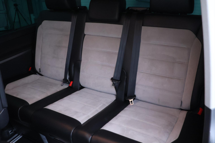 Volkswagen Multivan 2,0 TDI Generation Six 4motion