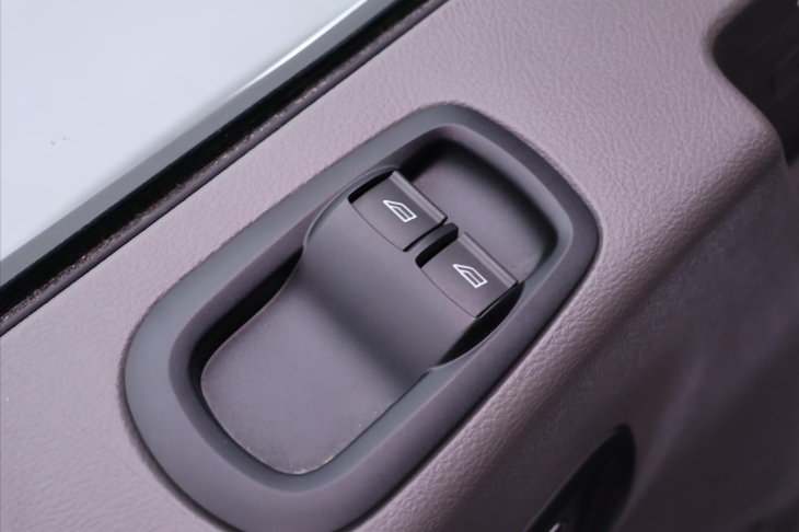 Ford Transit 2,0 TDCi 96kW L3H3 Tažné DPH