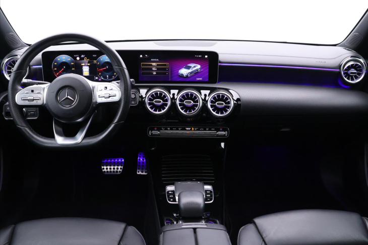 Mercedes-Benz Třídy A 2,0 A220 140kW Aut. AMG-Line