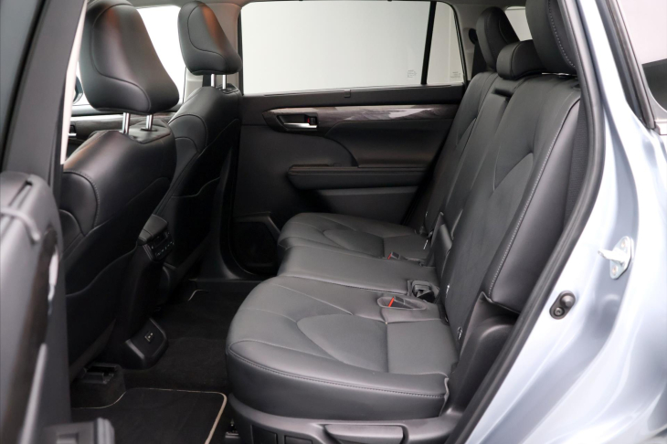 Toyota Highlander 2,5 Hybrid 140kW Executive CZ DPH