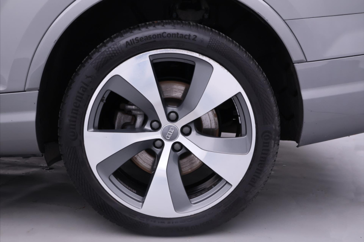 Audi Q7 3,0 200kW Quattro BOSE Pano