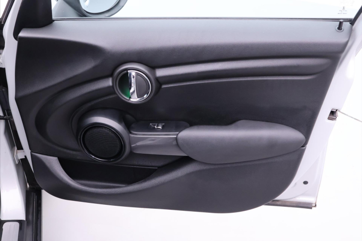 Mini Cooper 1,5 100kW Aut. Navi