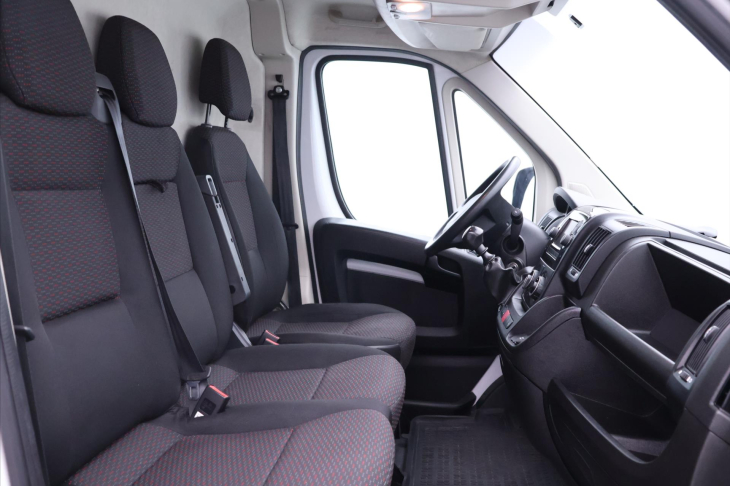 Peugeot Boxer 2,2 BlueHDI 121 kW L4H2 CZ