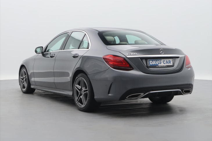 Mercedes-Benz Třídy C 2,0 C300 190kW CZ AMG paket