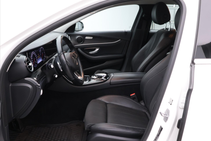 Mercedes-Benz Třídy E 2.0 220d 143kW 4Matic Aut.