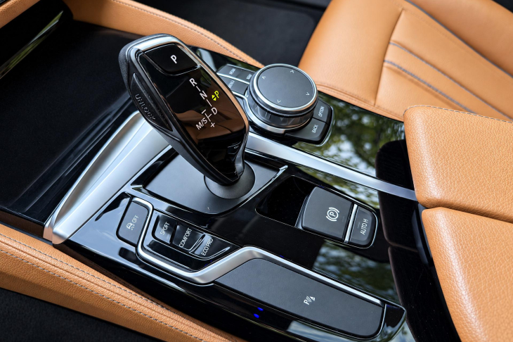 BMW Řada 5 2,0 530i xDrive Luxury Line