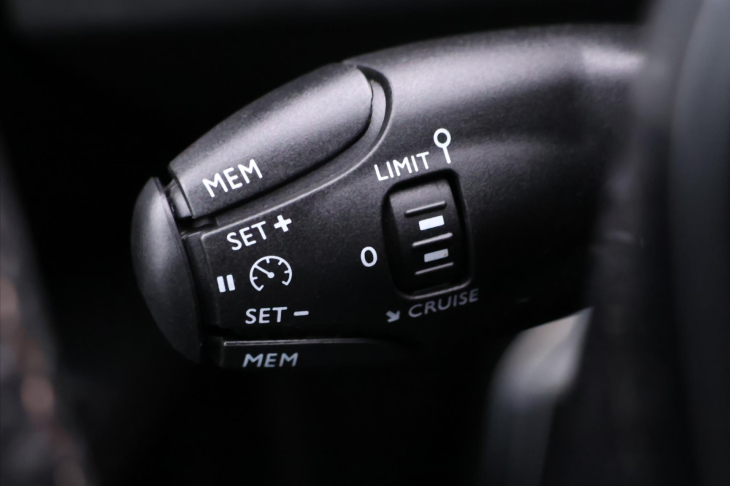 Peugeot 3008 1,2 PT 96kW GT- Line