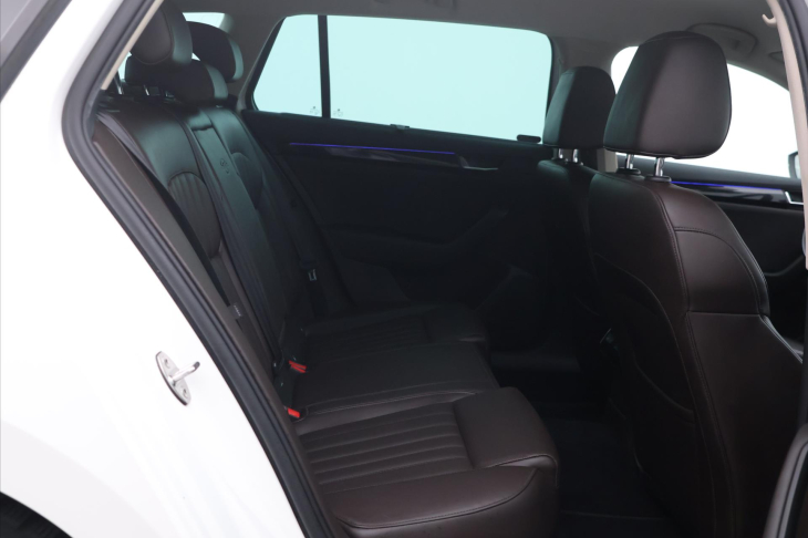 Škoda Superb 2,0 TDI 140kW L&K Navi CZ