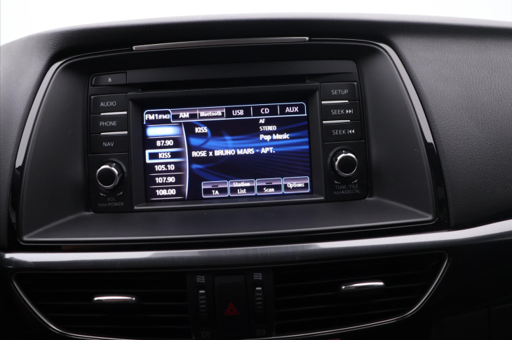 Mazda 6 2.0 107kW Center-Line