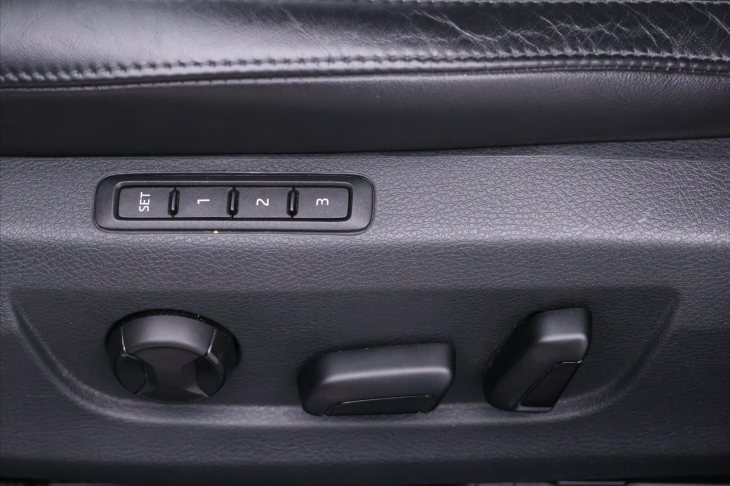 Škoda Superb 2,0 TDI 140kW DSG L&K Xenon