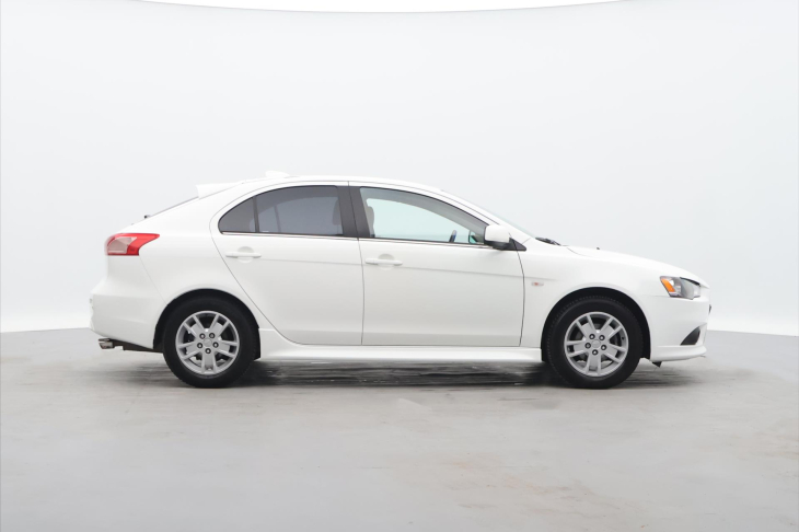 Mitsubishi Lancer 1,8 MIVEC 103kW CZ Sportback