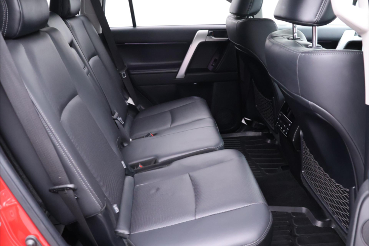 Toyota Land Cruiser 2,8 D-4D 150kW Aut. 4x4 CZ