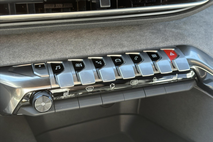 Peugeot 3008 1,6 PureTech 133kW Automat GT